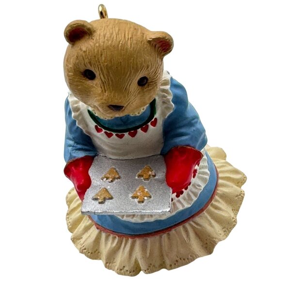 Hallmark 1993 Bearinger Bear Family Christmas Ornaments Set Of 4 Holiday - Picture 3 of 10